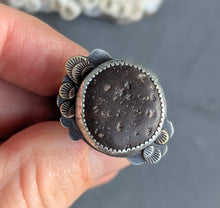 Load image into Gallery viewer, Beach Stone Statement Ring - size 8.75