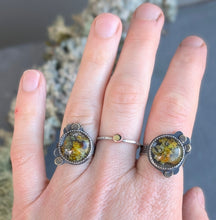 Load image into Gallery viewer, Lichen Forest Ring - size 6.5