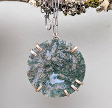 Load image into Gallery viewer, Green Moss Agate Slice Necklace