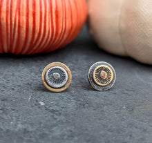 Load image into Gallery viewer, Mushroom Spore Print Earrings