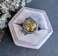 Load image into Gallery viewer, Lichen Forest Ring - size 8.75