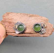 Load image into Gallery viewer, Serpentine Forest Floor Earrings