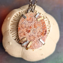 Load image into Gallery viewer, Fossil Coral Prong Necklace
