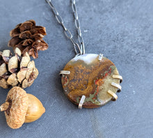 Load image into Gallery viewer, Agate Slice Necklace
