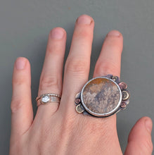 Load image into Gallery viewer, Agate Forest Floor Ring - size 8
