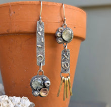 Load image into Gallery viewer, Coastal Dreams Prehnite Earrings
