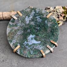 Load image into Gallery viewer, Green Moss Agate Slice Necklace
