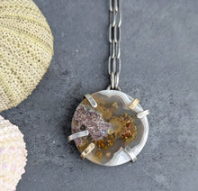 Load image into Gallery viewer, Agate Slice Necklace
