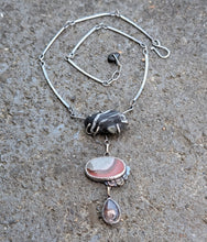 Load image into Gallery viewer, Beachcombing Sculptural Necklace
