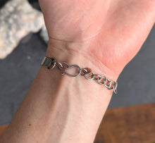 Load image into Gallery viewer, Flower Agate Lace Bracelet
