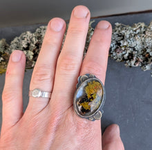 Load image into Gallery viewer, Lichen Statement Ring - size 8.5
